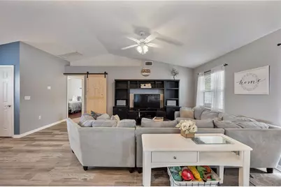 3318 Merlot Drive, Lakeland, FL 33811 - Photo 9