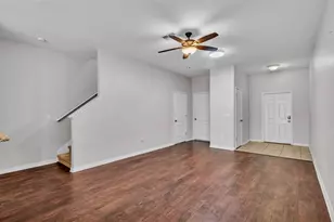 2622 Lantern Hill Ave, Brandon, FL 33511 - Photo 5