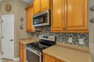 3940 Sunnywood Cir, Lakeland, FL 33812 - Photo 13