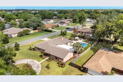 906 Crestview Drive, Auburndale, FL 33823 - Photo 7