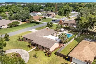 906 Crestview Dr, Auburndale, FL 33823 - Photo 7
