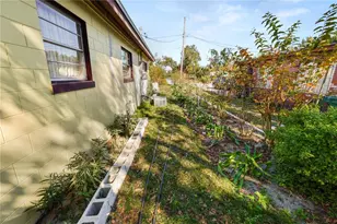 300 Avenue V NE, Winter Haven, FL 33881 - Photo 17
