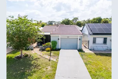 277 Mariposa, Winter Haven, FL 33884 - Photo 1
