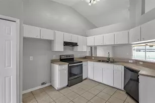 5284 English Dr, Lakeland, FL 33812 - Photo 7
