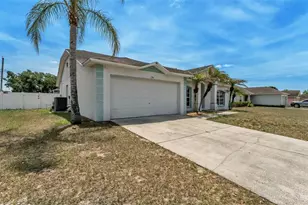 5284 English Dr, Lakeland, FL 33812 - Photo 3