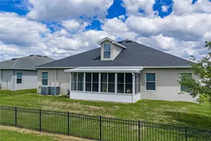 1444 Cypress View Ln, Lakeland, FL 33811 - Photo 73
