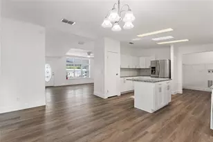 486 Lindsey Dr, Lakeland, FL 33809 - Photo 9