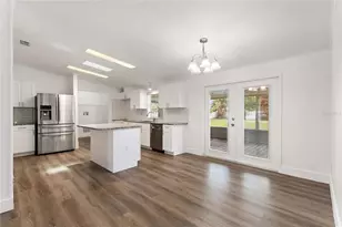 486 Lindsey Dr, Lakeland, FL 33809 - Photo 5
