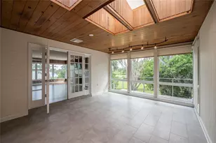 7 Lake Hollingsworth Dr, Lakeland, FL 33803 - Photo 11