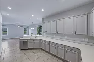 1450 Cypress View Ln, Lakeland, FL 33811 - Photo 13