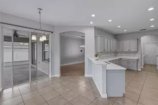 1450 Cypress View Ln, Lakeland, FL 33811 - Photo 11