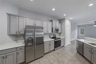 1450 Cypress View Ln, Lakeland, FL 33811 - Photo 7