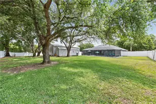1095 W Lake Hamilton Dr, Winter Haven, FL 33881 - Photo 77