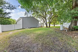 1095 W Lake Hamilton Dr, Winter Haven, FL 33881 - Photo 79