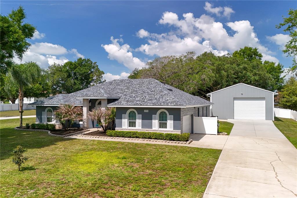 1095 W Lake Hamilton Dr - 1095 W Lake Hamilton Dr, Winter Haven, FL 33881 Luxury Property | Jose Angel Pina