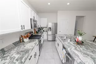 3830 Sunflower Fld Pl, Plant City, FL 33565 - Photo 7