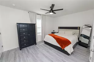 3830 Sunflower Fld Pl, Plant City, FL 33565 - Photo 9