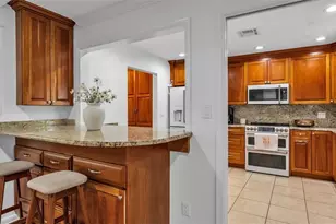 4216 Forest Hills Dr, Lakeland, FL 33813 - Photo 5