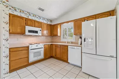 317 Greenwoods Drive, Lakeland, FL 33813 - Photo 5