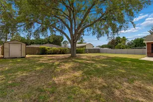 317 Greenwoods Dr, Lakeland, FL 33813 - Photo 23