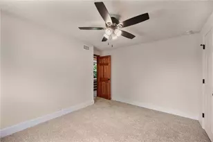 1920 E Palm St, Davenport, FL 33837 - Photo 19