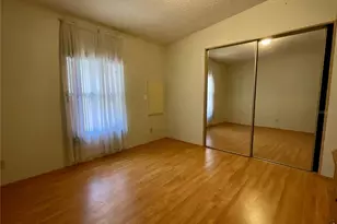 35935 Tanda Cir, Zephyrhills, FL 33541 - Photo 23