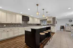 4615 Kings Point Ct, Lakeland, FL 33813 - Photo 11