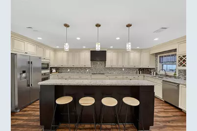 4615 Kings Point Court, Lakeland, FL 33813 - Photo 9
