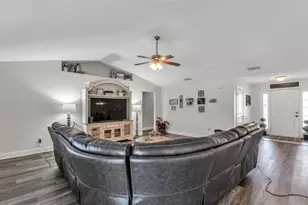 6929 Bently Dr, Lakeland, FL 33809 - Photo 13