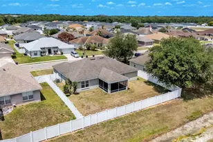 6929 Bently Dr, Lakeland, FL 33809 - Photo 35