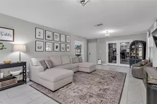 1522 Hallam Dr, Lakeland, FL 33813 - Photo 9