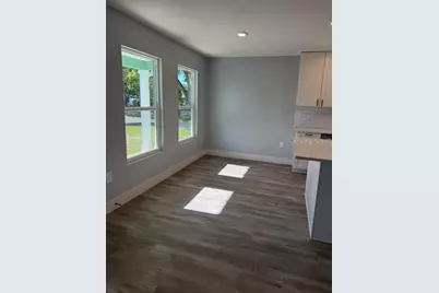 521 Skyline Drive E, Lakeland, FL 33801 - Photo 3