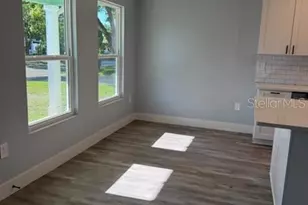 521 Skyline Dr E, Lakeland, FL 33801 - Photo 3