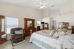 6845 Shimmering Dr, Lakeland, FL 33813 - Photo 17