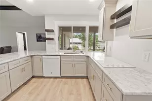 5432 Highlands Vue Ln, Lakeland, FL 33812 - Photo 9