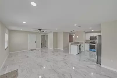 2428 Mosswood Lane, Lakeland, FL 33801 - Photo 15
