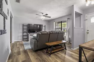 4227 Sunny Land Dr, Lakeland, FL 33813 - Photo 5