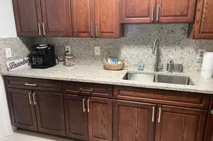 202 Village View Ln, Lakeland, FL 33809 - Photo 3