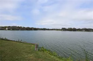 1920 E Edgewood Dr, Lakeland, FL 33803 - Photo 3