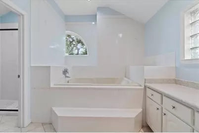 725 Heritage Drive NE, Winter Haven, FL 33881 - Photo 11