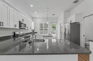 1031 E Lime St, Lakeland, FL 33801 - Photo 9