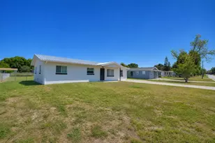 140 E Thelma St, Lake Alfred, FL 33850 - Photo 3