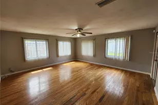 2621 Canal Dr N, Lakeland, FL 33801 - Photo 11