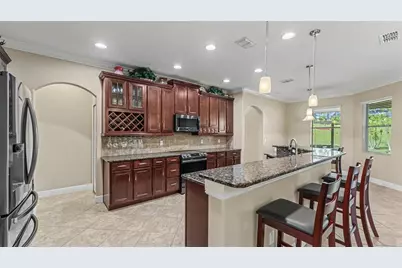 1950 Via Lago Drive, Lakeland, FL 33810 - Photo 9