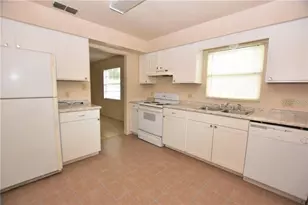 1426 E Fern Rd, Lakeland, FL 33801 - Photo 3