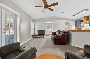 1317 Periwinkle Ct, Lakeland, FL 33811 - Photo 7