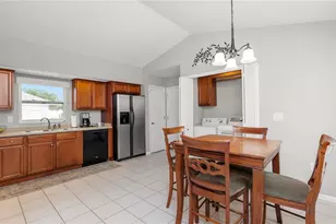 5525 Club Hill E, Lakeland, FL 33813 - Photo 21