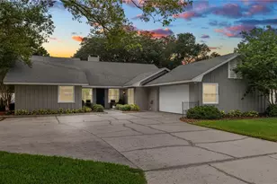 5525 Club Hill E, Lakeland, FL 33813 - Photo 1