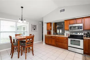 5525 Club Hill E, Lakeland, FL 33813 - Photo 23