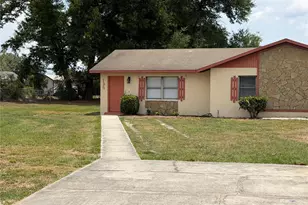 136 Shannon Dr, Lakeland, FL 33809 - Photo 3